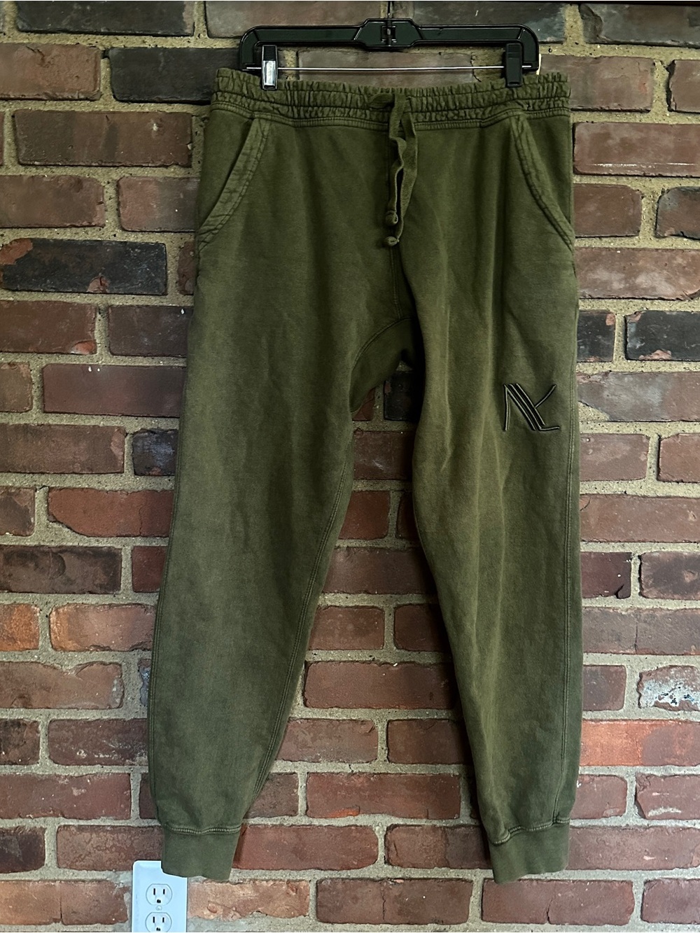 Lane Seven joggers in green -medium (33 X 30)